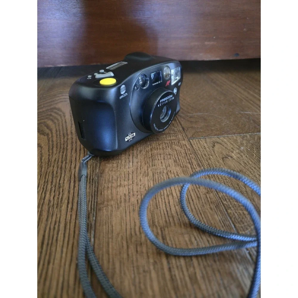 Brand New Minolta Riva Zoom Pico Freedom Action Zoom Film Camera QD